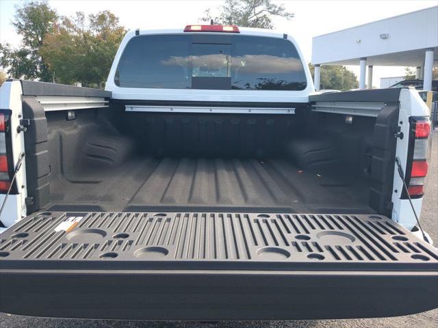 new 2025 Nissan Frontier car