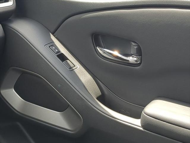 new 2025 Nissan Frontier car