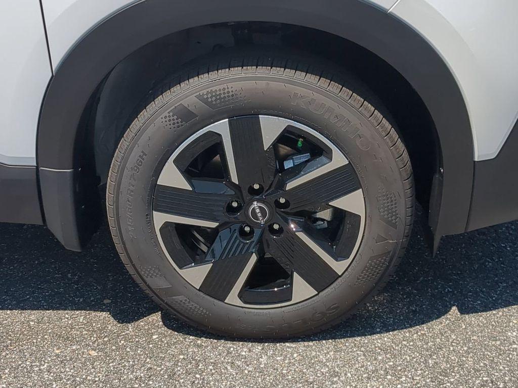 new 2025 Nissan Kicks car, priced at $27,851