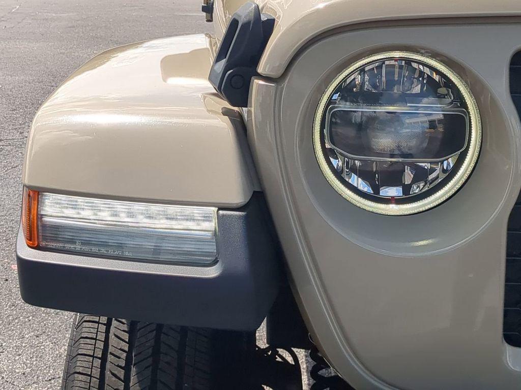 used 2022 Jeep Gladiator car, priced at $32,988