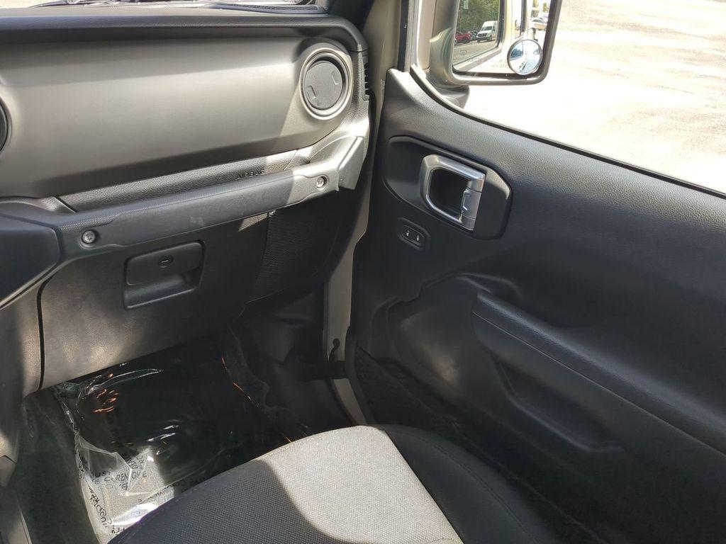 used 2022 Jeep Gladiator car, priced at $32,988