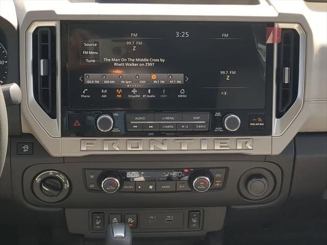 new 2025 Nissan Frontier car