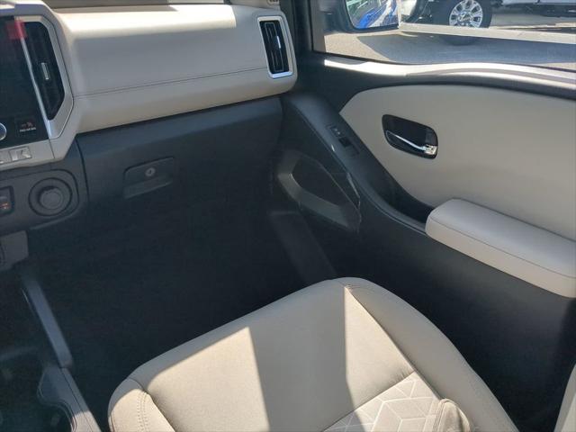 new 2025 Nissan Frontier car