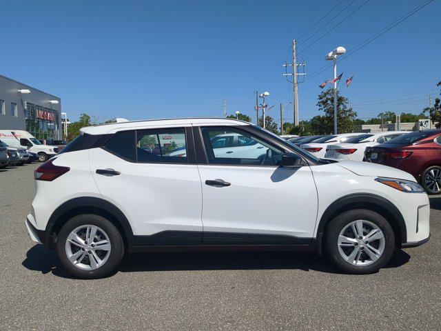 new 2025 Nissan Kicks car, priced at $23,232
