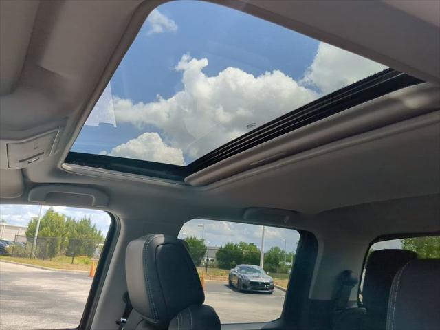 new 2025 Nissan Frontier car