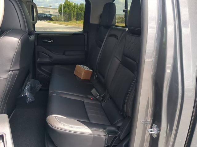 new 2025 Nissan Frontier car