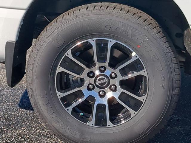 new 2024 Nissan Titan car