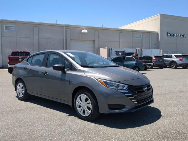 new 2025 Nissan Versa car
