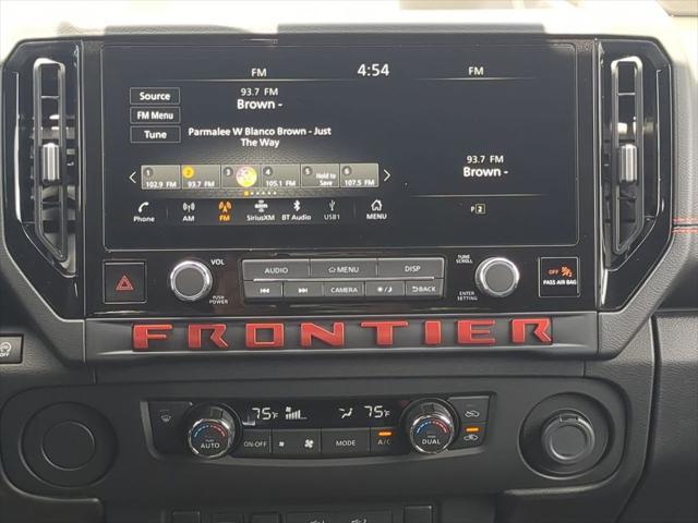 new 2025 Nissan Frontier car
