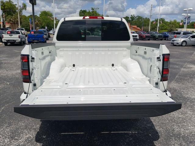 new 2025 Nissan Frontier car