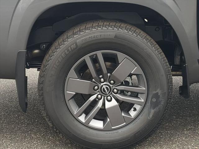 new 2025 Nissan Frontier car