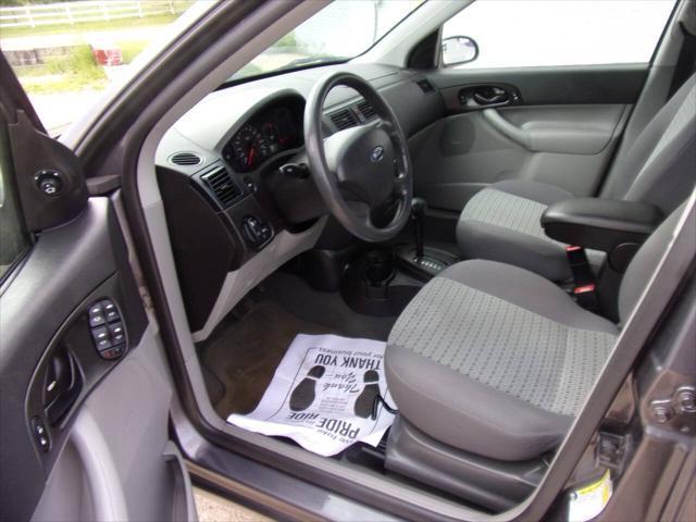 used 2007 Ford Focus car, priced at $5,500