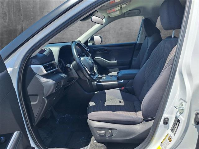 used 2023 Toyota Highlander car, priced at $35,999