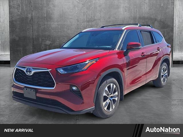 used 2023 Toyota Highlander Hybrid car, priced at $44,995