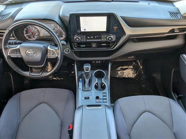 used 2024 Toyota Highlander car, priced at $37,449