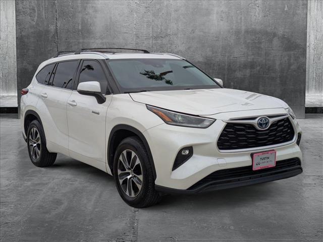 used 2021 Toyota Highlander Hybrid car, priced at $28,992
