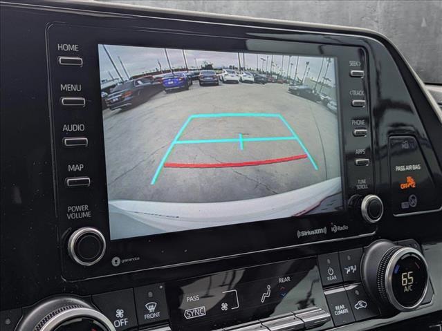 used 2021 Toyota Highlander Hybrid car, priced at $28,992
