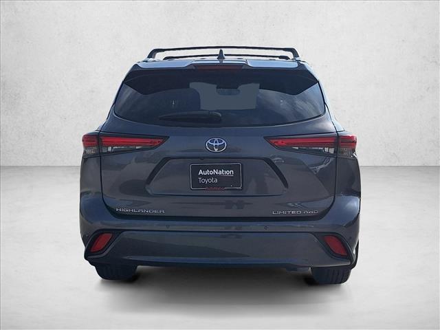 used 2023 Toyota Highlander car, priced at $39,993