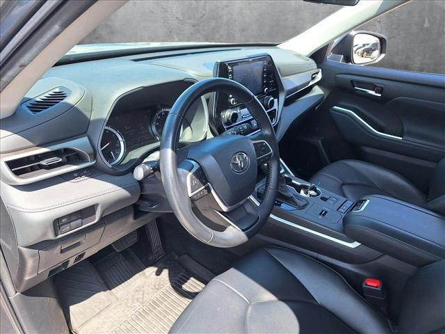 used 2022 Toyota Highlander car, priced at $37,992