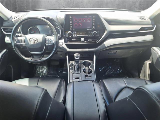 used 2022 Toyota Highlander car, priced at $36,443
