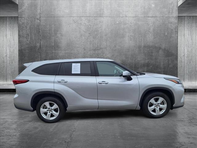 used 2023 Toyota Highlander car, priced at $33,442