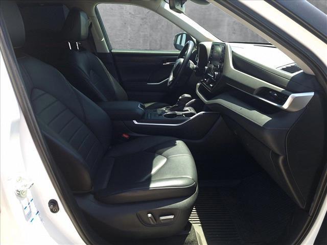 used 2021 Toyota Highlander Hybrid car, priced at $38,995