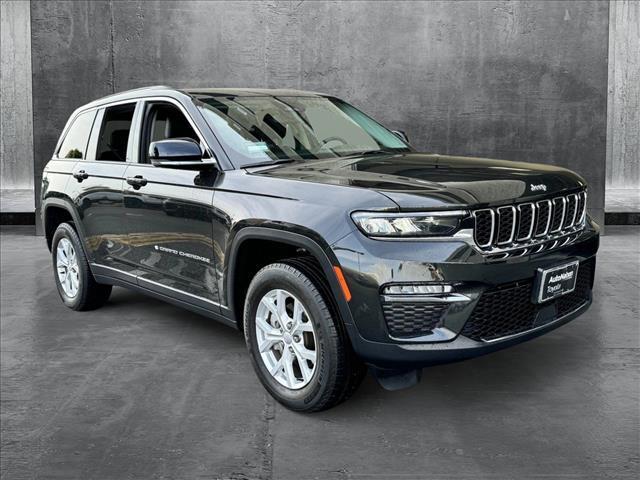 used 2023 Jeep Grand Cherokee car, priced at $30,999