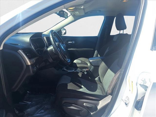 used 2015 Jeep Cherokee car, priced at $8,995
