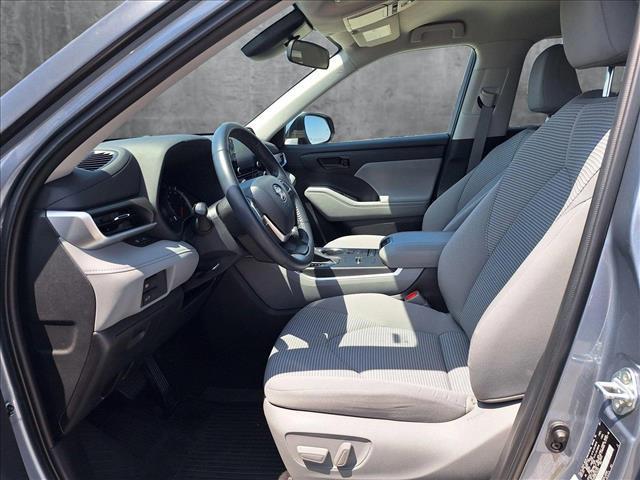 used 2022 Toyota Highlander car, priced at $31,993