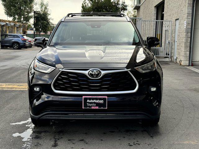 used 2020 Toyota Highlander car, priced at $29,495