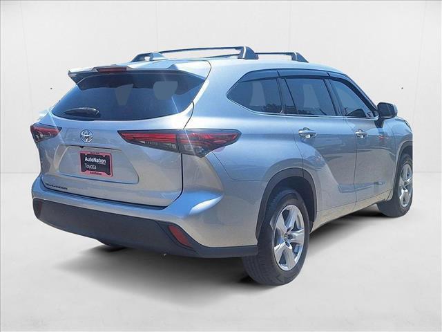 used 2020 Toyota Highlander car, priced at $28,442
