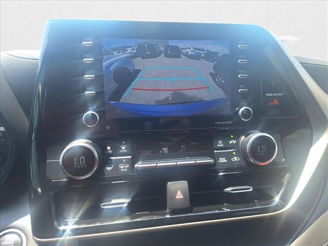 used 2020 Toyota Highlander car, priced at $28,442