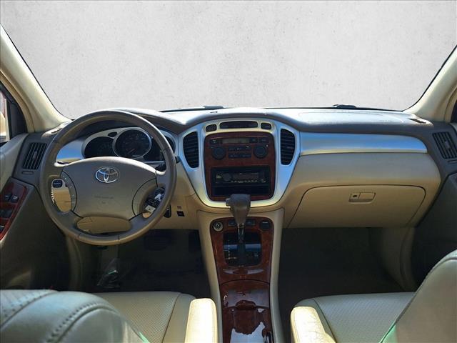 used 2004 Toyota Highlander car, priced at $6,999