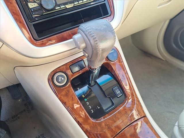 used 2004 Toyota Highlander car, priced at $6,999