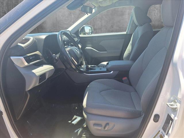 used 2021 Toyota Highlander car, priced at $32,995