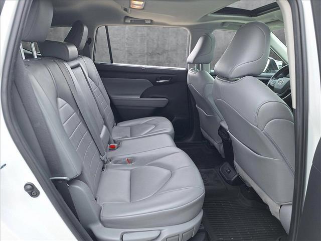 used 2021 Toyota Highlander Hybrid car, priced at $33,992
