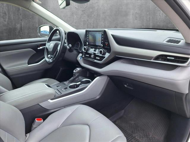 used 2021 Toyota Highlander Hybrid car, priced at $33,992