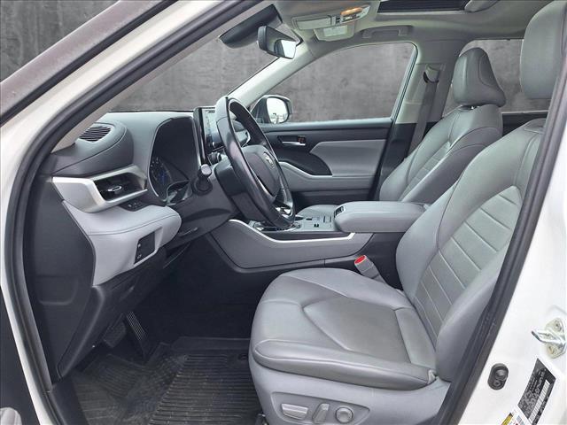 used 2021 Toyota Highlander Hybrid car, priced at $33,992