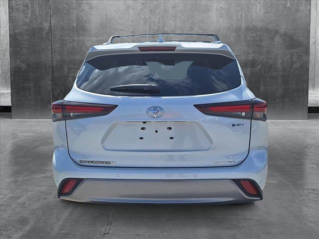 new 2025 Toyota Highlander Hybrid car, priced at $55,249