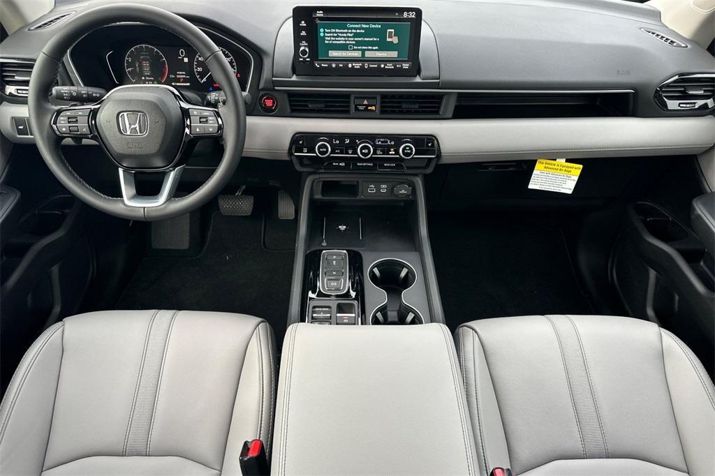 new 2025 Honda Pilot car, priced at $44,950