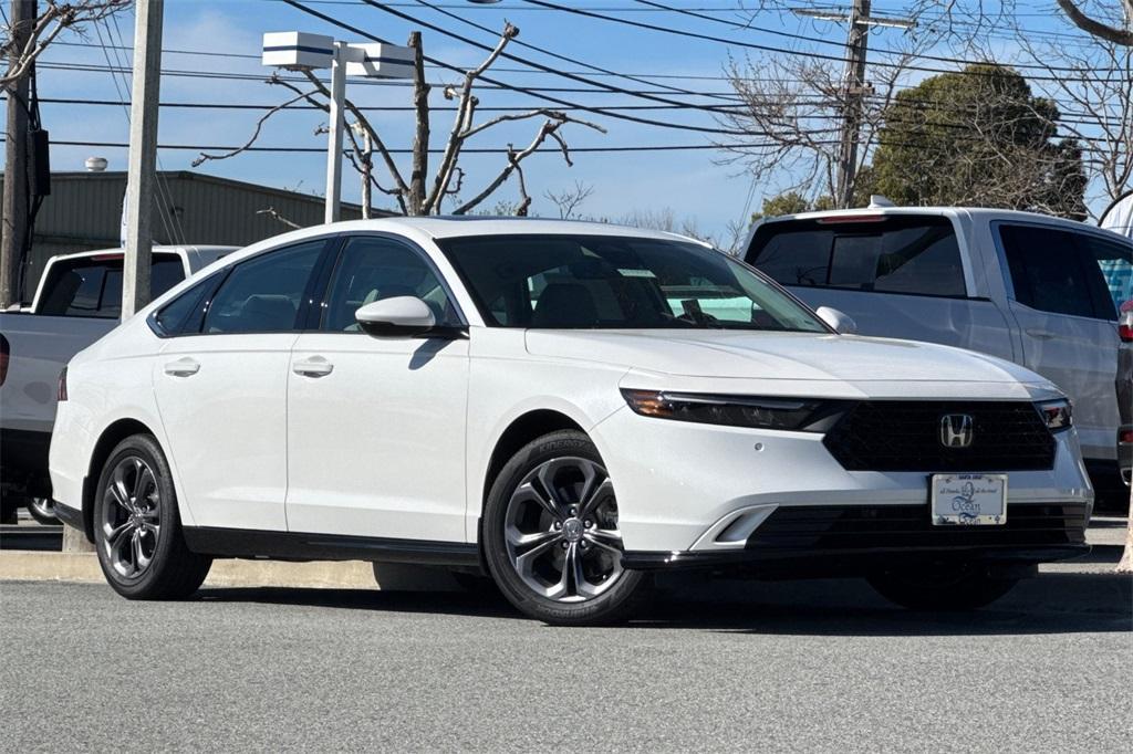 new 2025 Honda Accord Hybrid car