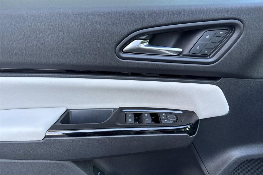 new 2025 Honda Prologue car, priced at $58,355