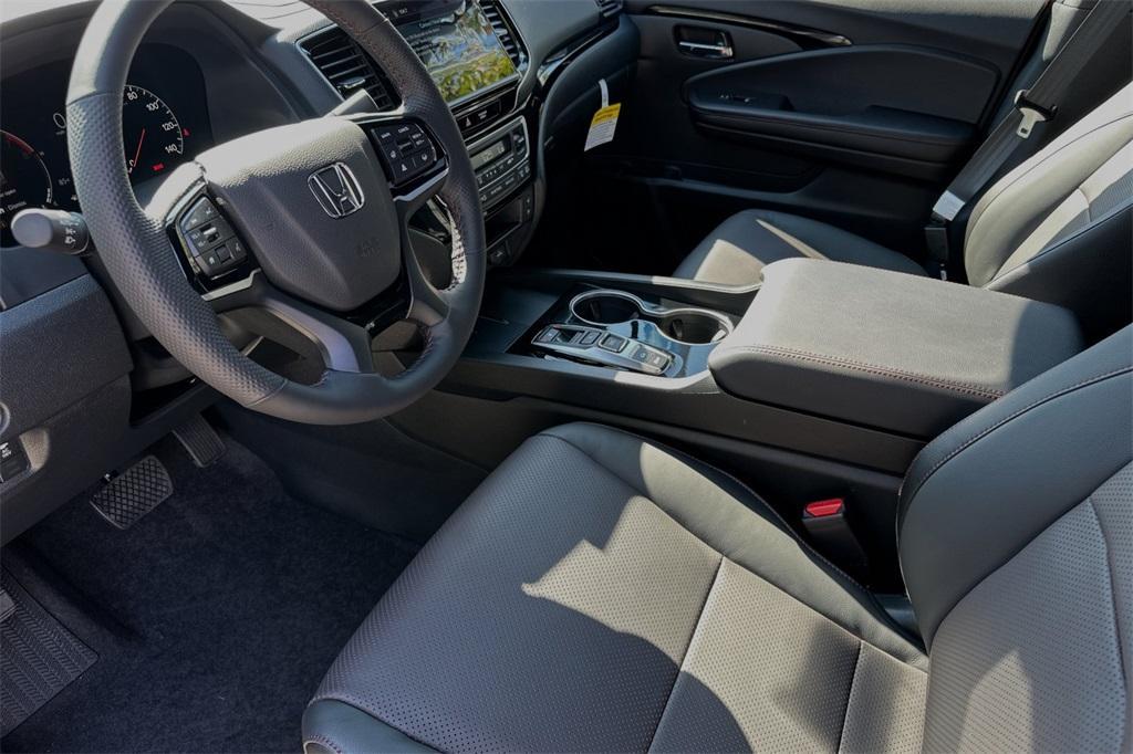 new 2025 Honda Ridgeline car