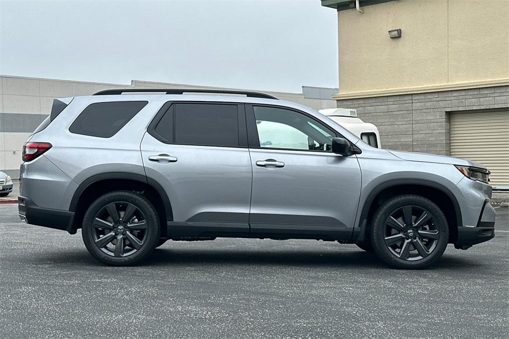 new 2025 Honda Pilot car, priced at $44,500