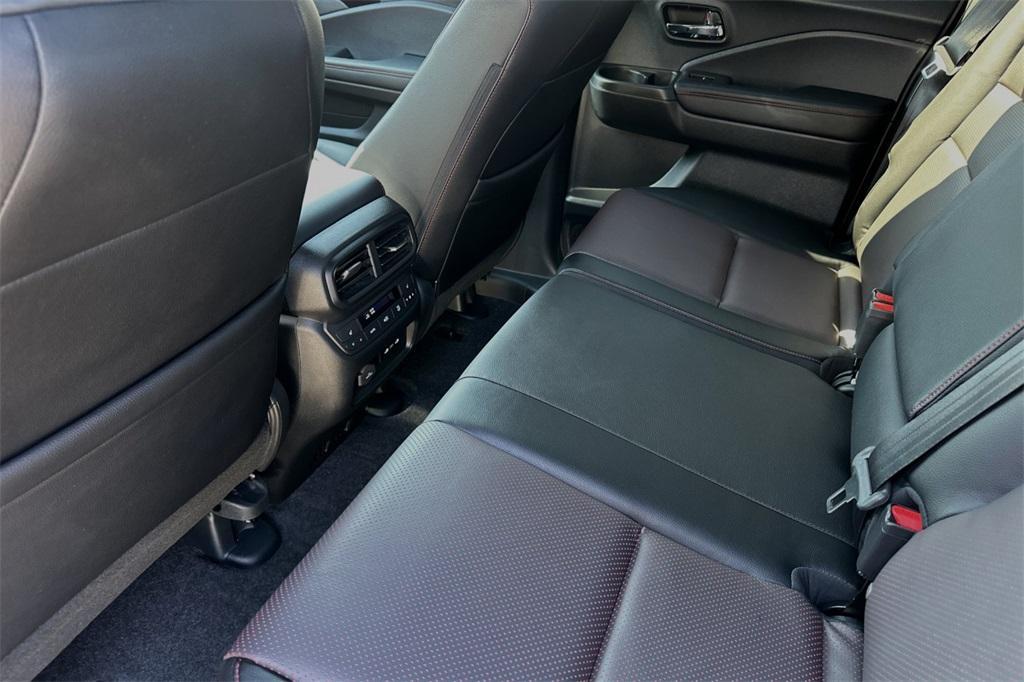 new 2025 Honda Ridgeline car