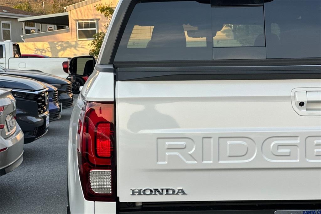 new 2025 Honda Ridgeline car