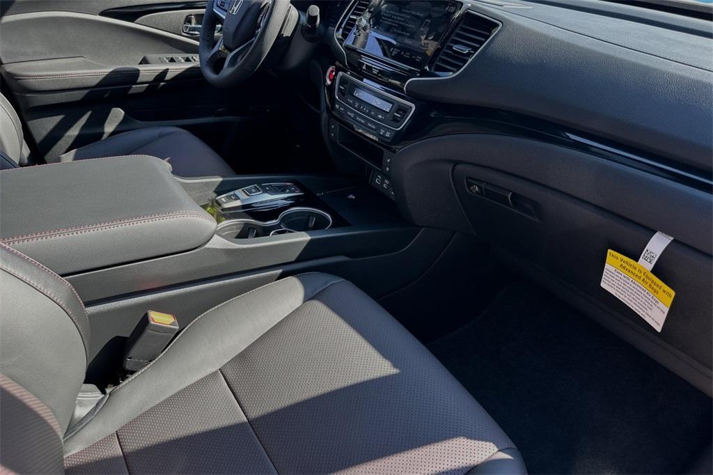 new 2025 Honda Ridgeline car