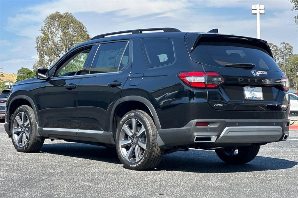 new 2025 Honda Pilot car, priced at $53,810