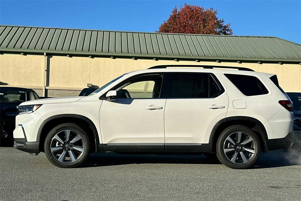 new 2025 Honda Pilot car