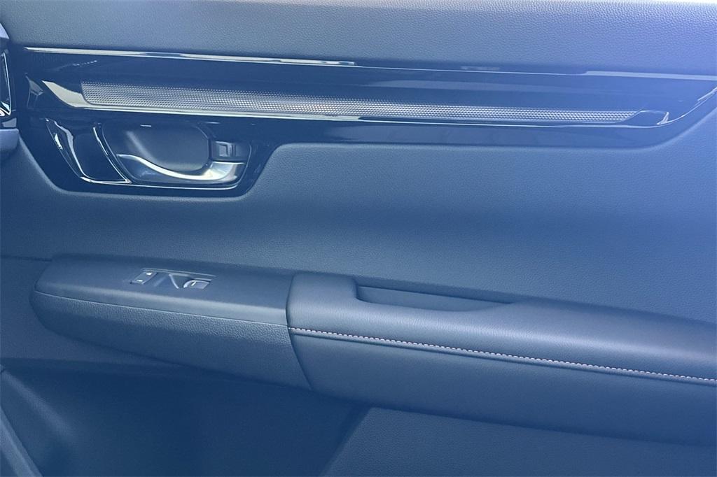 new 2026 Honda CR-V Hybrid car, priced at $43,700